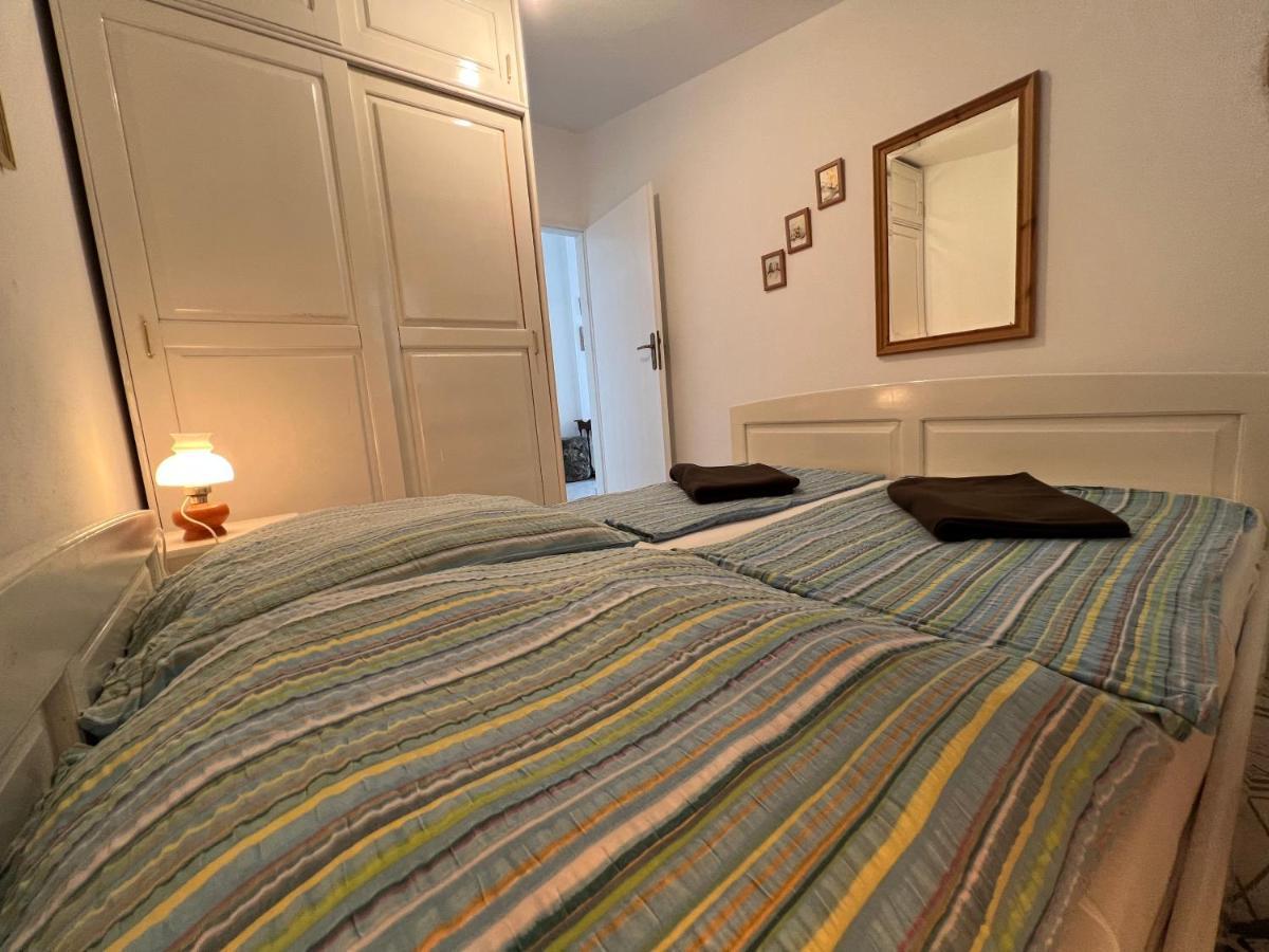 Emko Apartmens Vir Lägenhet Exteriör bild